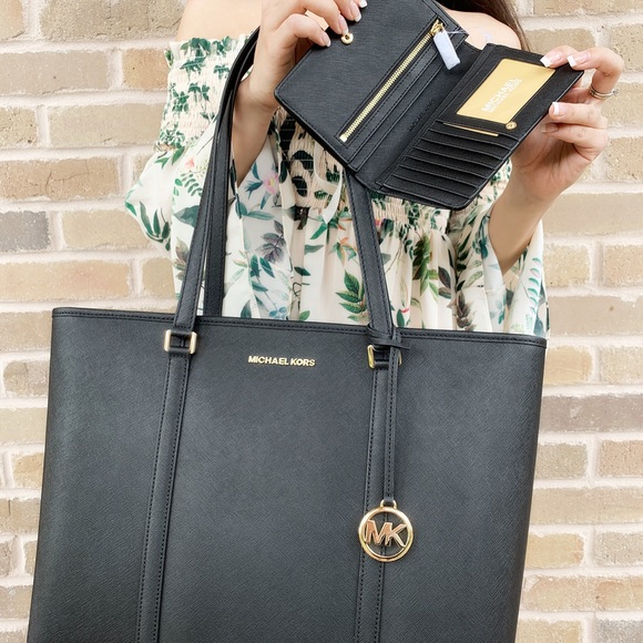 Michael Kors Handbags - Michael Kors Large Tote &Wallet SET
